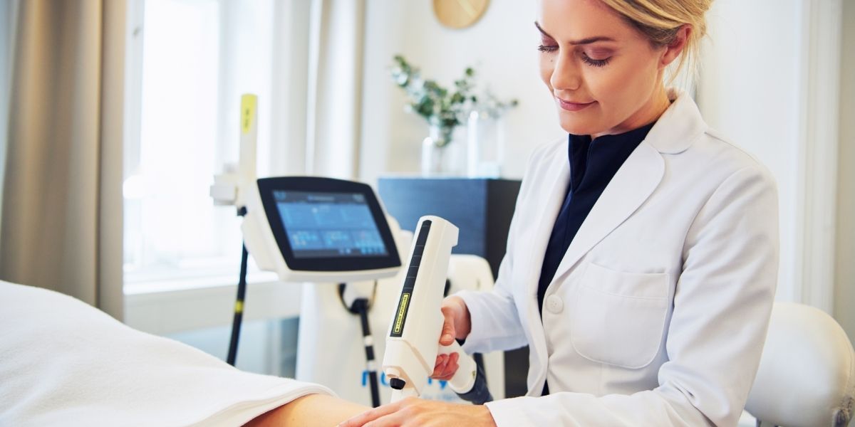 Clinic Technician Performing Electrolysis